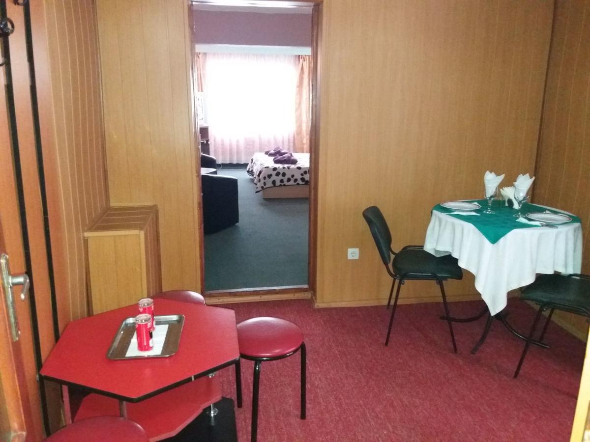 Cabana Pensiune La Brazi Vulcan  외부 사진